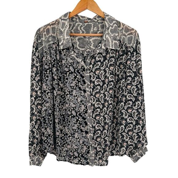 Free People Dani Button Down Top in Black Combo size medium - Picture 3 of 9